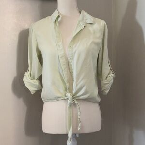 Pale spring green collared shirt tie waist